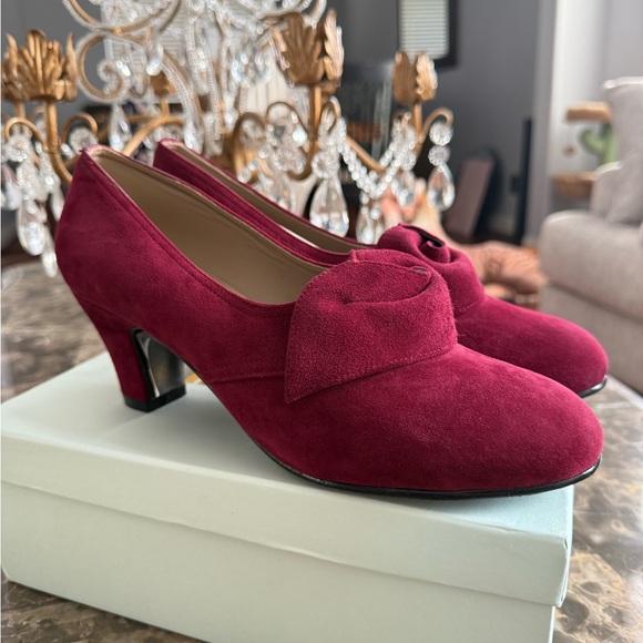 NEW IN BOX Memery Luise Red 100% Suede Shoes (Size 41/US Women’s 10) - Picture 2 of 10